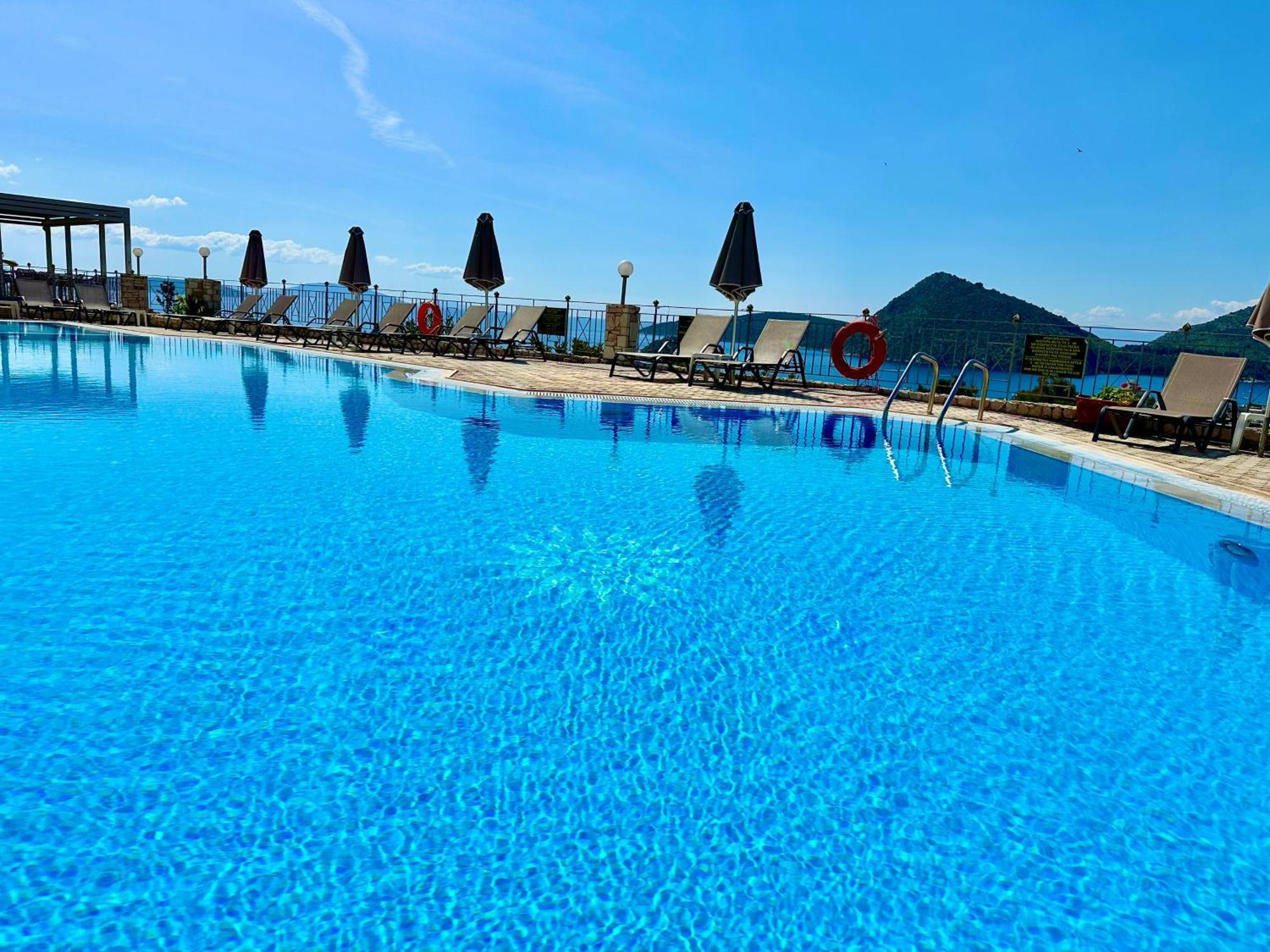 Panorama Τολό