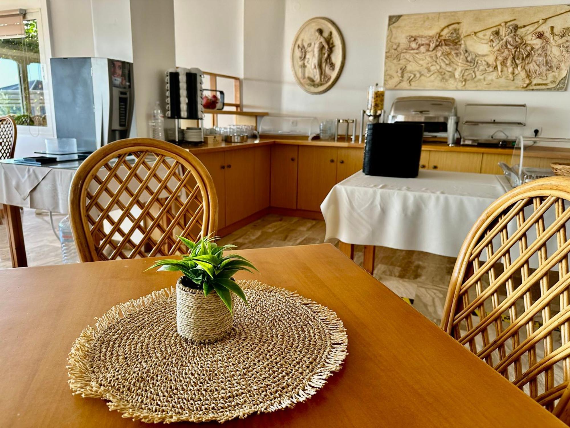 Apart Otel Panorama Tolón